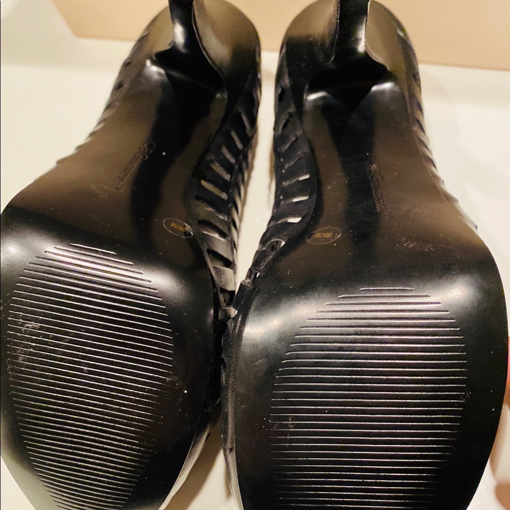 High Heels - image 4